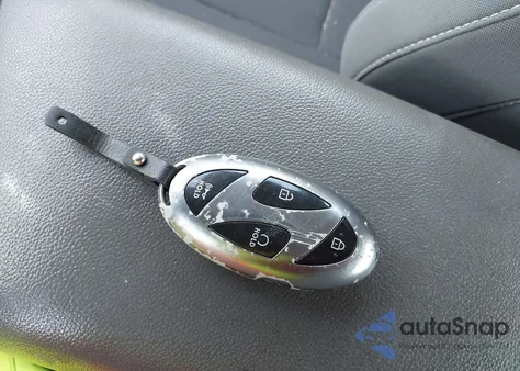 2024 Hyundai Elantra Sel из США, поврежденный, VIN KMHLM4DG6RU760516